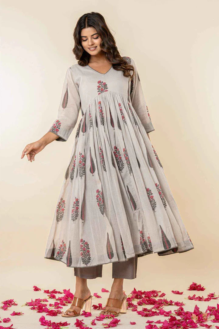 Women’s Floral Printed Flared Kurta with Pants – Grey